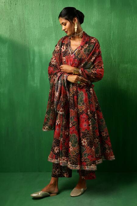 Pomcha Jaipur_Black Muslin, Cotton Gota Patti V-neck Tropical Print Anarkali Set _Online_at_Aza_Fashions