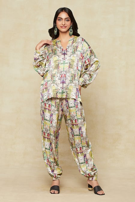 Anamika Khanna Printed Top & Joggers Co-ord Set 