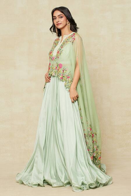 Anushree Reddy_Green Organza Embroidery Asymmetric Floral Cape Lehenga Set _at_Aza_Fashions