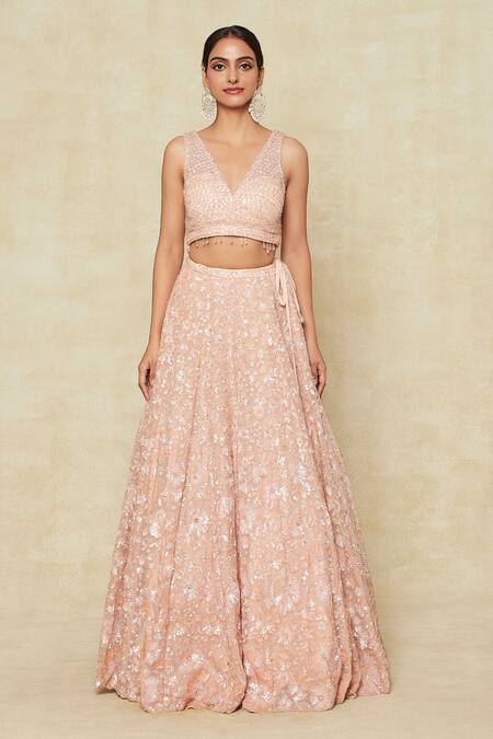 Buy_Seema Gujral_Peach Embroidery V-neck Floral Lehenga Set_Online_at_Aza_Fashions
