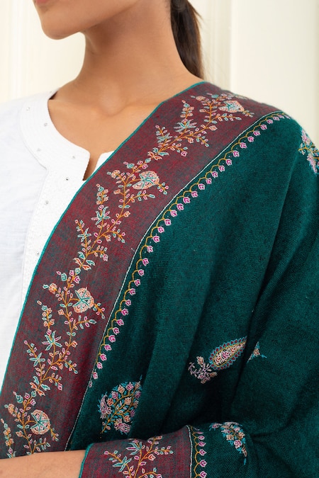 Buy Pashme Ladakh Green Embroidered Paisley Woven Pashmina Shawl Buy_Pashme Ladakh_Green Embroidered Paisley Woven Pashmina Shawl