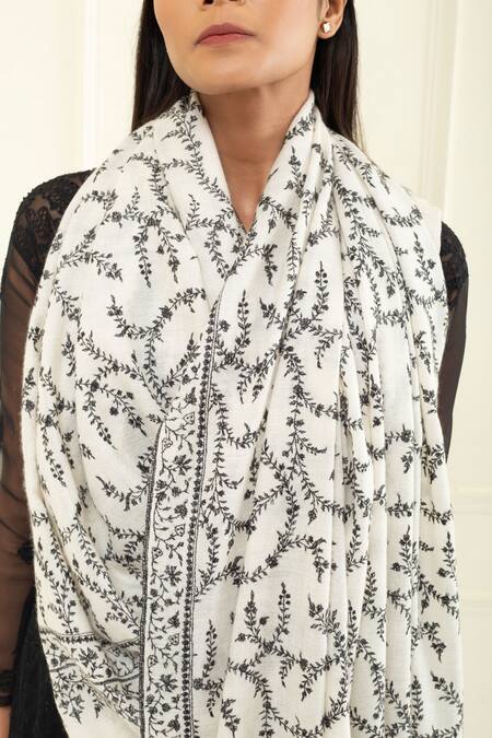Buy_Pashme Ladakh_Ivory Embroidered Foliage Jaali Pashmina Shawl