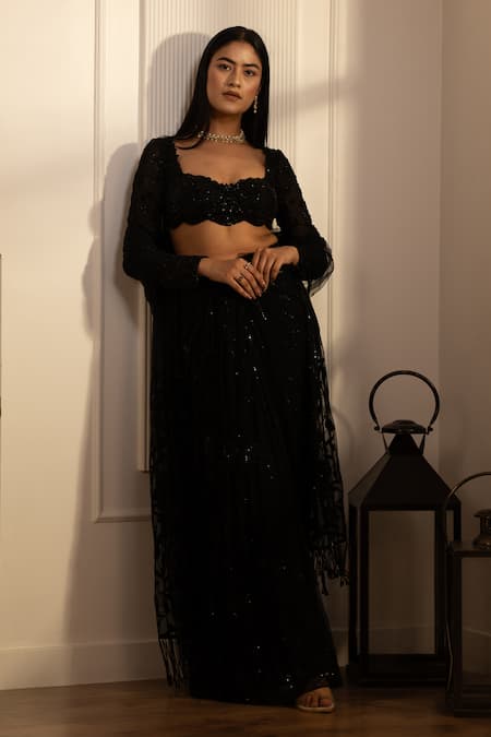 HOUSE OF KÀRMÀH Black Crepe Embroidery Beads Sweetheart Eclipse Blouse And Skirt Set 