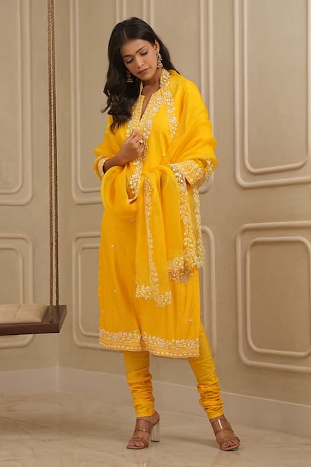 HOUSE OF KÀRMÀH Floral Resham Embroidered Kurta & Palazzo Set 