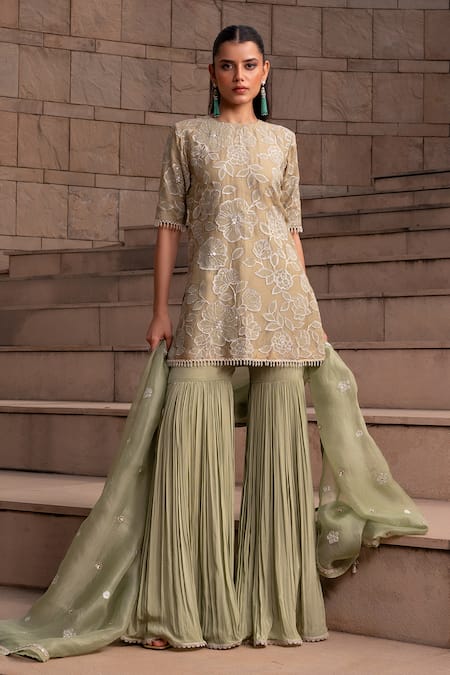 Seeaash Floral Applique Jaal Embroidered Kurta & Gharara Set 