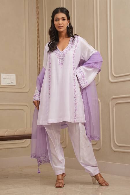 Buy_House Of Karmah_Red Silk Organza Embroidery, Sequins V-neck Mystic Short Kurta And Salwar Set _Online_at_Aza_Fashions