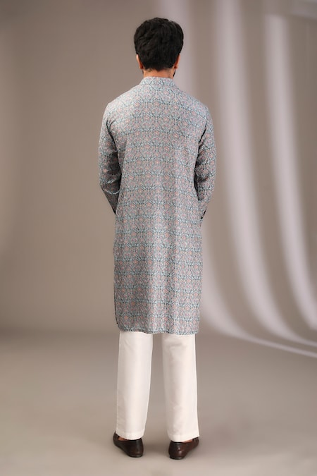 Rabani & Rakha Thread Embroidered Kurta With Solid Pant 