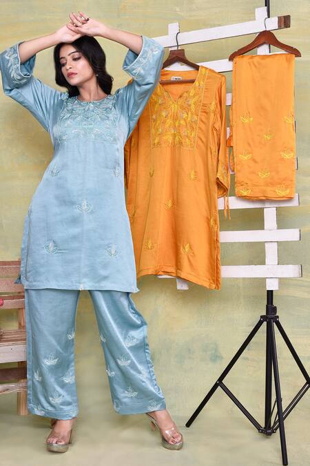 Shop_Amethyst_Blue Linen, Satin Embroidery, Sequins Split V-neck Floral Yoke Kurta With Pant_at_Aza_Fashions
