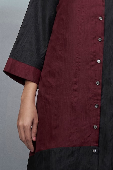 Nachiket Barve_Black Silk Collared Dual Tone Kurta _Online_at_Aza_Fashions