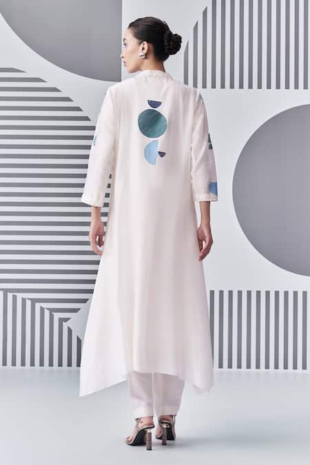 Nachiket Barve Trapezium Embroidered Kurta 