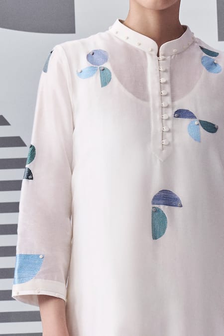 Nachiket Barve Ivory Chanderi Embroidery Mandarin Collar Trapezium Kurta Online at Aza Fashions Nachiket Barve_Ivory Chanderi Embroidery Mandarin Collar Trapezium Kurta _Online_at_Aza_Fashions