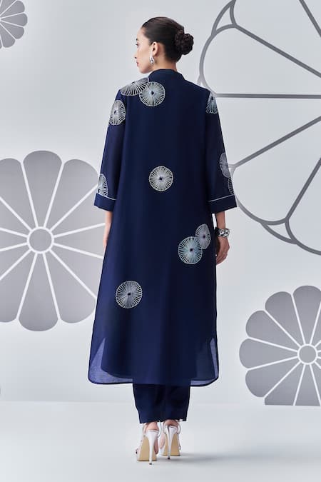 Nachiket Barve Floral Embroidered Kurta 