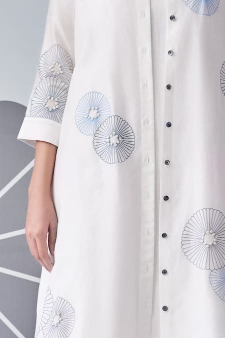 Nachiket Barve_Ivory Chanderi , Embroidery Mandarin Collar Tunic _Online_at_Aza_Fashions