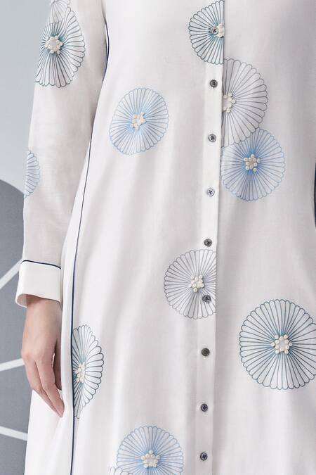 Nachiket Barve_Ivory Chanderi , Embroidery Mandarin Collar Floret Tunic _Online_at_Aza_Fashions