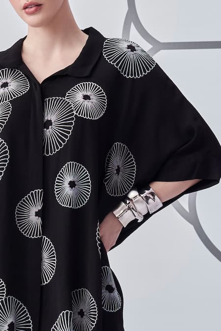 Nachiket Barve_Black Georgette Embroidery Collared Floral Poncho Shirt _Online_at_Aza_Fashions
