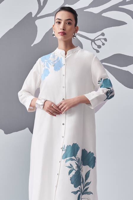 Nachiket Barve_Ivory Chanderi , Embroidery Mandarin Collar Floral Shirt Kurta _Online_at_Aza_Fashions
