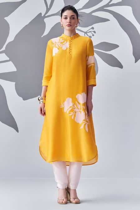 Nachiket Barve Floral Contrast Embroidered Kurta 