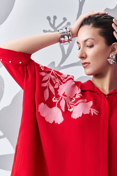 Shop Nachiket Barve Red Georgette Embroidery Shawl Neck Thread Poncho Shirt With Pant Online at Aza Fashions Shop_Nachiket Barve_Red Georgette Embroidery Shawl Neck Thread Poncho Shirt With Pant _Online_at_Aza_Fashions