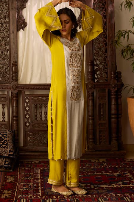 Inej Yellow Cotton, Silk Gota Patti, Sequins, Embroidery Straight Kurta With Pant at Aza Fashions Inej_Yellow Cotton, Silk Gota Patti, Sequins, Embroidery Straight Kurta With Pant _at_Aza_Fashions