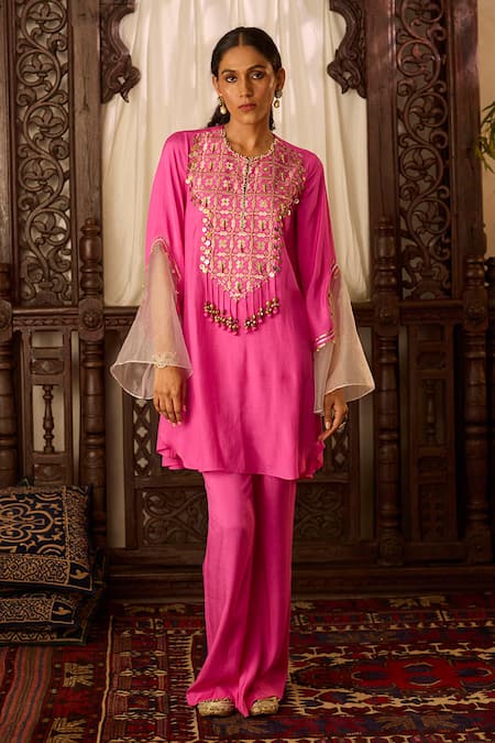 Inej Pink Cotton, Silk Sequins, Tassels Embroidered Asymmetric Kurta And Pant Set at Aza Fashions Inej_Pink Cotton, Silk Sequins, Tassels Embroidered Asymmetric Kurta And Pant Set _at_Aza_Fashions