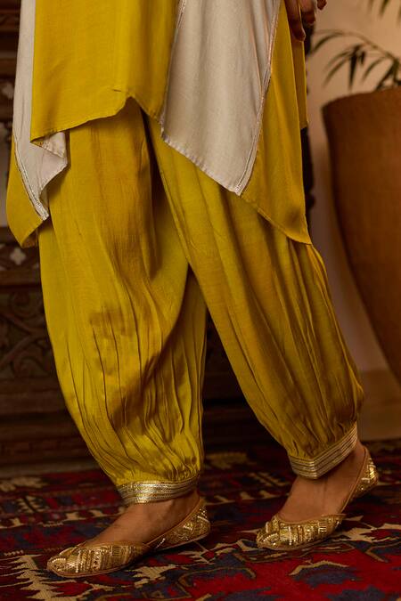 Inej Grey Cotton, Silk Beads, Gota Patti V-neck Embroidered Kaftan And Salwar Set at Aza Fashions Inej_Grey Cotton, Silk Beads, Gota Patti V-neck Embroidered Kaftan And Salwar Set _at_Aza_Fashions