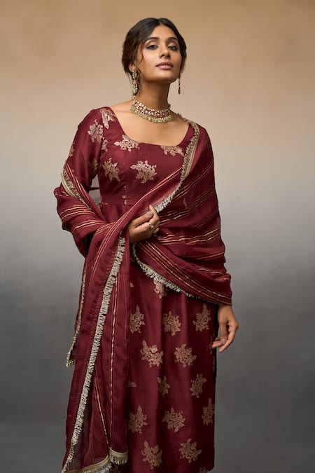 Parshya_Maroon Silk, Cotton, Brocade Embroidery Floral Bloom Pattern Kurta Pant Set _at_Aza_Fashions