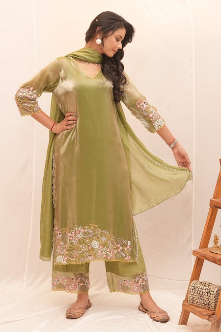 Ankita S Goswami Rose Floral Thread Embroidered Kurta Culottes Set 