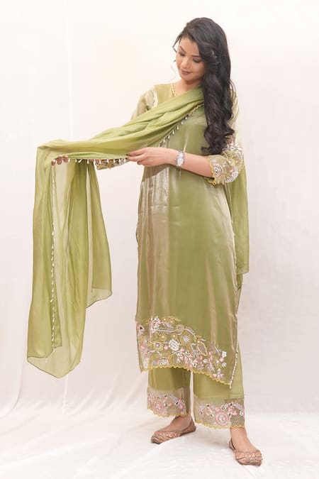 Ankita S Goswami_Green Tissue, Chanderi, Silk, Rose Floral Thread Embroidered Kurta Culottes Set _at_Aza_Fashions