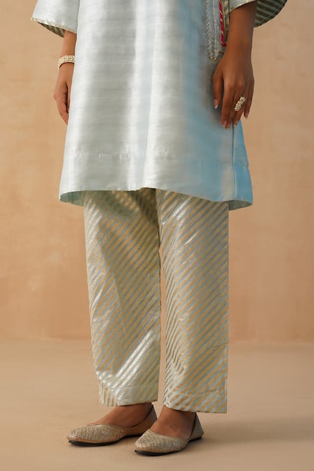 Buy Palak & Mehak Sky Blue Crepe, Chiffon Embroidery, Lace V-neck Kurta Pant Set Online at Aza Fashions Buy_Palak & Mehak_Sky Blue Crepe, Chiffon Embroidery, Lace V-neck Kurta Pant Set _Online_at_Aza_Fashions