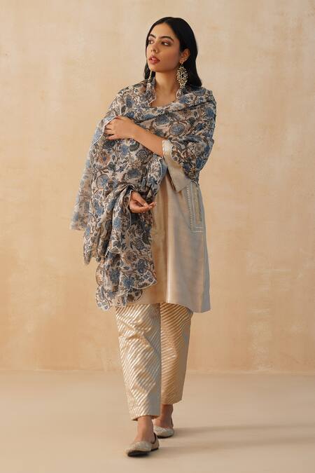 Shop Palak & Mehak Beige Crepe, Chiffon Embroidery V-neck Lace Kurta Pant Set Online at Aza Fashions Shop_Palak & Mehak_Beige Crepe, Chiffon Embroidery V-neck Lace Kurta Pant Set _Online_at_Aza_Fashions