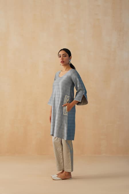Palak & Mehak_Grey Crepe, Chiffon Embroidery, Lace V-neck Kurta Pant Set _Online_at_Aza_Fashions