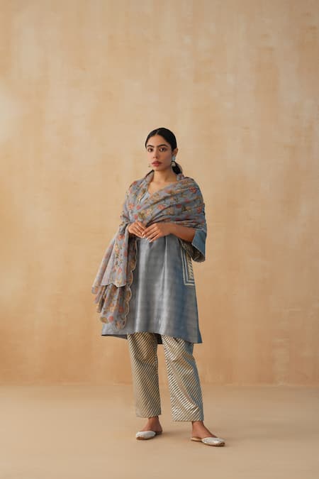 Shop_Palak & Mehak_Grey Crepe, Chiffon Embroidery, Lace V-neck Kurta Pant Set 