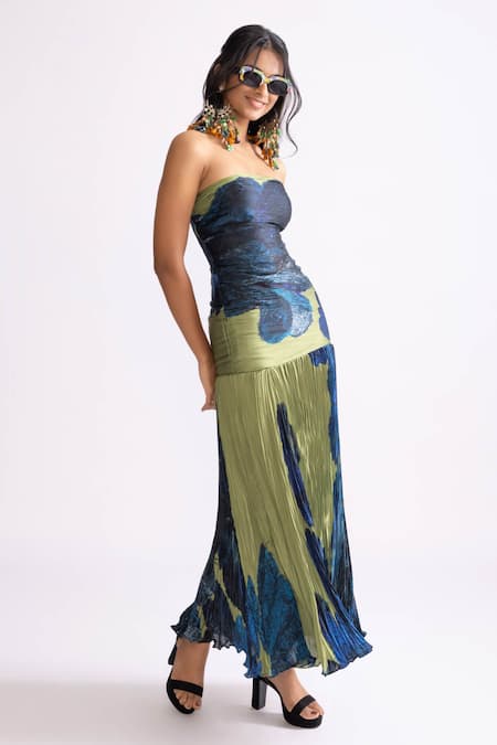 Buy_Saaksha & Kinni_Green Chiffon Bandeau Neck Jennifer Strapless Dress _Online_at_Aza_Fashions