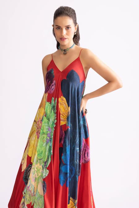 Saaksha & Kinni_Red Silk V-neck Yazmine Daisy Print Dress_Online_at_Aza_Fashions