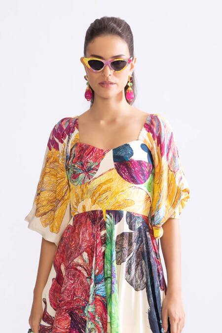 Buy Saaksha & Kinni Multi Color Hemp Sweetheart Neck Savannah Daisy Chain Print Dress Online at Aza Fashions Buy_Saaksha & Kinni_Multi Color Hemp Sweetheart Neck Savannah Daisy Chain Print Dress _Online_at_Aza_Fashions