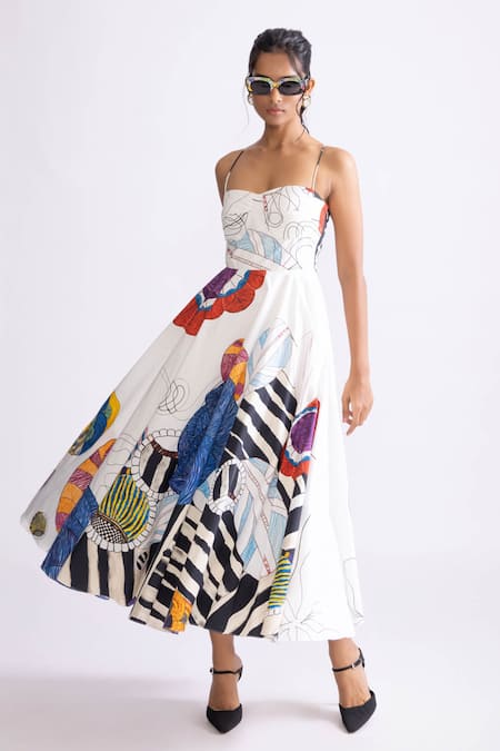 Buy_Saaksha & Kinni_Multi Color Cotton Sweetheart Neck Merilyn Trible Print Flared Dress _Online_at_Aza_Fashions