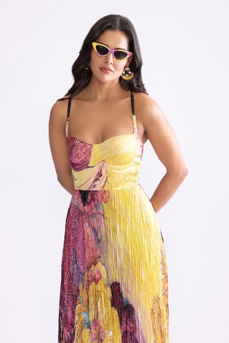 Saaksha & Kinni_Purple Chiffon, Hemp Sweetheart Neck Nala Daisy Print Pleated Dress _Online_at_Aza_Fashions