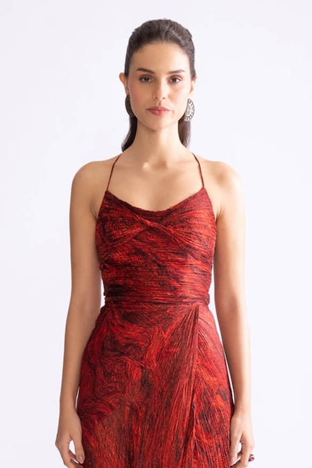 Saaksha & Kinni Red Chiffon Scoop Neck Remi Wave Print Micro Pleat Dress Online at Aza Fashions Saaksha & Kinni_Red Chiffon Scoop Neck Remi Wave Print Micro Pleat Dress _Online_at_Aza_Fashions