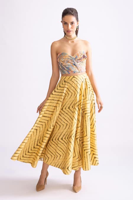 Saaksha & Kinni_Yellow Cotton Luna Chevron Print Flared Skirt _Online_at_Aza_Fashions