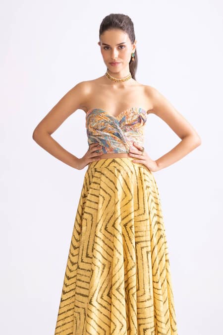 Buy_Saaksha & Kinni_Multi Color Cotton Sweetheart Neck Candy Wave Print Bustier _Online_at_Aza_Fashions