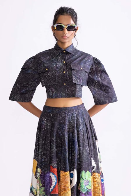 Saaksha & Kinni Black Cambric Printed Wave Collared Nikki Crop Shirt 