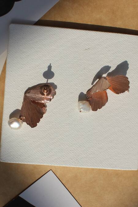 Heena Mittal_Rose Gold Pearls Foliole Moti Drop Earrings _Online_at_Aza_Fashions