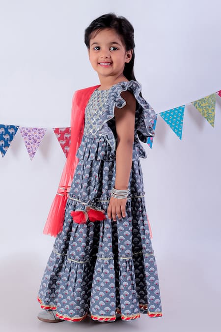 Lil Drama Grey Cotton, Net Lace Floral Print Lehenga Set Online at Aza Fashions Lil Drama_Grey Cotton, Net Lace Floral Print Lehenga Set _Online_at_Aza_Fashions