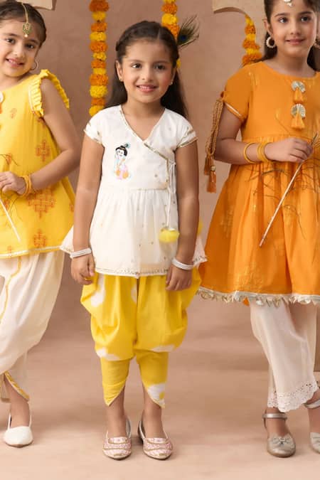 Lil Drama_White Cotton Janmashtami Embroidered Kurta With Tie And Dye Dhoti Pant_at_Aza_Fashions