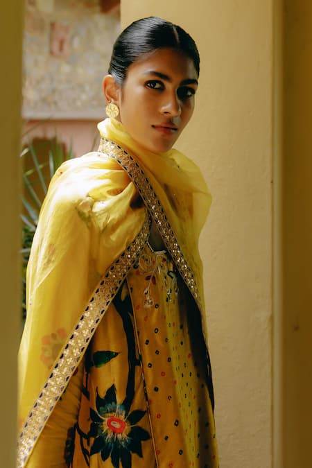 Drishti & Zahabia_Yellow Silk, Organza, Crepe Sequins, Zari Square Kalamkari Print Kurta Pant Set _Online_at_Aza_Fashions