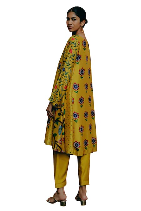 Buy Drishti & Zahabia Yellow Chanderi , Crepe, Embroidery Kalamkari Print Kurta With Salwar Buy_Drishti & Zahabia_Yellow Chanderi , Crepe, Embroidery Kalamkari Print Kurta With Salwar
