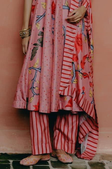 Drishti & Zahabia_Pink Silk, Crepe, Cotton Tassels V-neck Kalamkari Print Anarkali Set _Online_at_Aza_Fashions