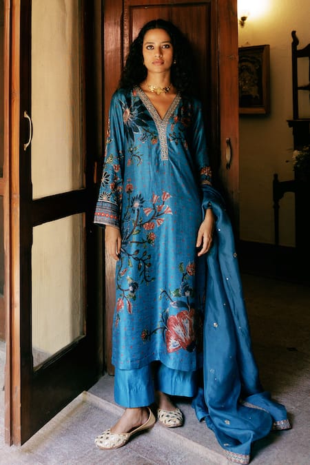 Drishti & Zahabia Blue Kurta Dupion Silk Hand Embroidered Aari V Neck Set 