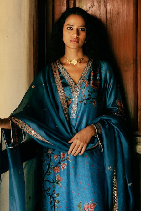 Drishti & Zahabia_Blue , Organza, Chanderi Sequins, Zari Hand Embroidered Kurta Set _Online_at_Aza_Fashions