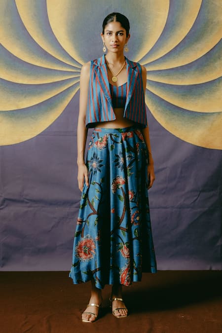 Shop Drishti & Zahabia Blue Silk, Crepe Embroidery Sweetheart , Open Kalamkari Print Skirt Set at Aza Fashions Shop_Drishti & Zahabia_Blue Silk, Crepe Embroidery Sweetheart , Open Kalamkari Print Skirt Set _at_Aza_Fashions